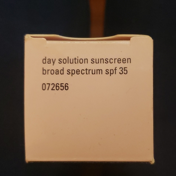 Timewise sunscreen - Picture 2 of 3
